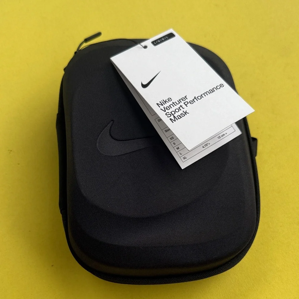 NIKE Venturer Sport Performance Mask